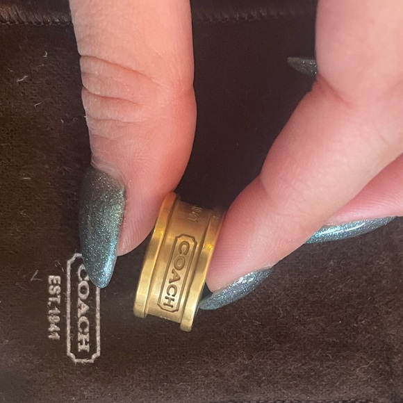 Coach Ring - Picture 1 of 5